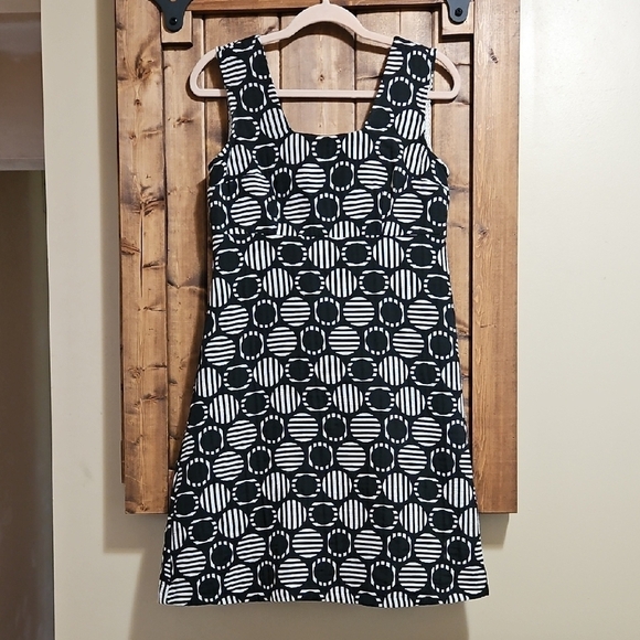 Anne Elisabeth Dresses & Skirts - Anne Elisabeth Black White Geometric Print Sleeveless Dress EU 38 US 6